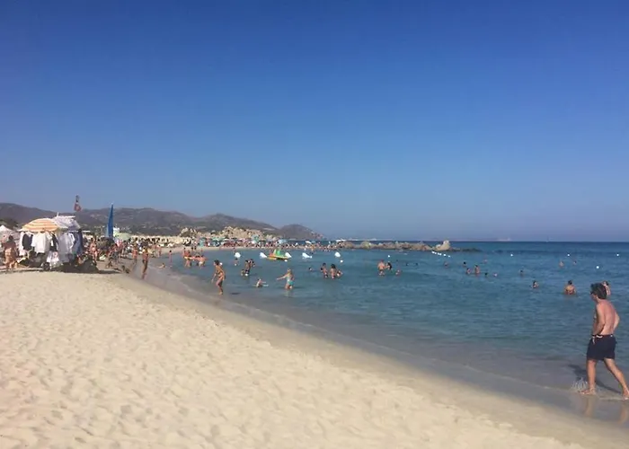 And Garden, 10 Min From