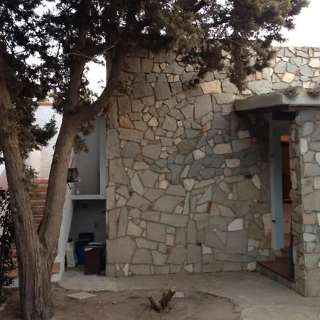 And Garden, 10 Min From