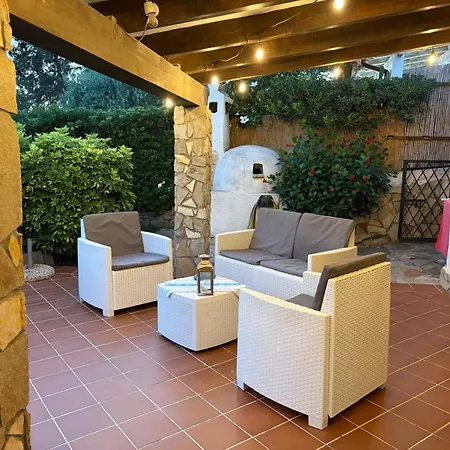 And Garden, 10 Min From Villasimius