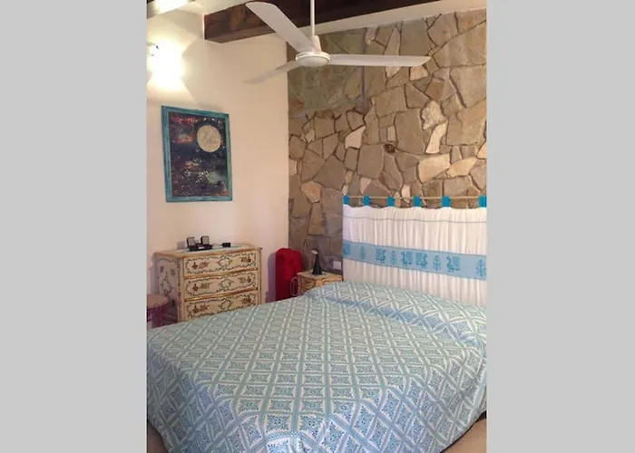 And Garden, 10 Min From * Вилласимиус