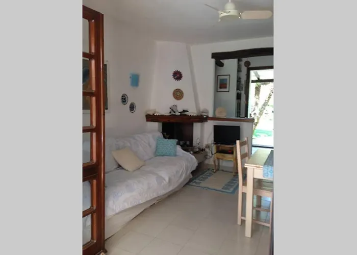 And Garden, 10 Min From Willa *