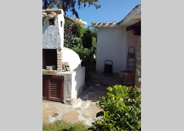 And Garden, 10 Min From *