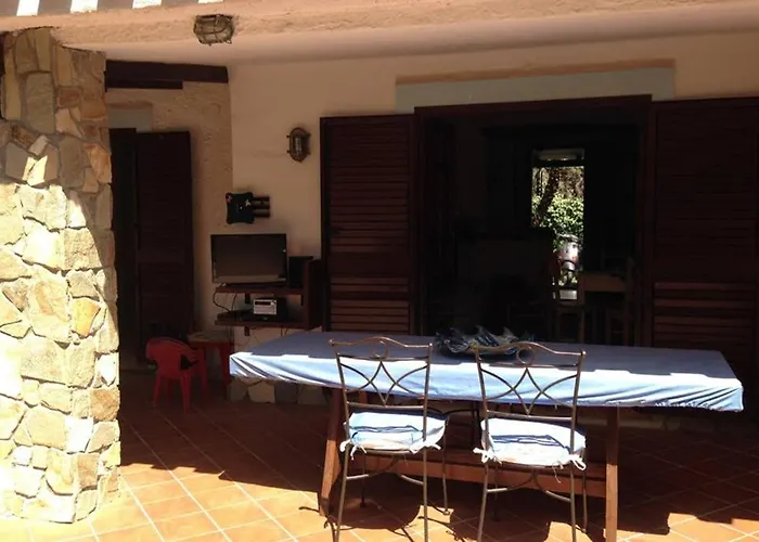 And Garden, 10 Min From Vila