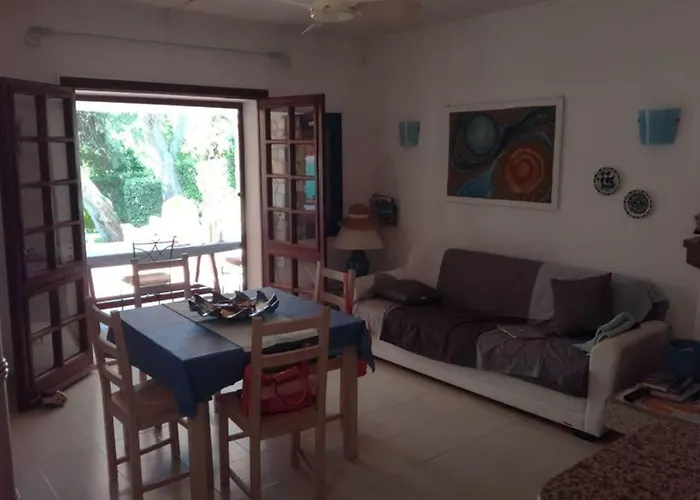 And Garden, 10 Min From